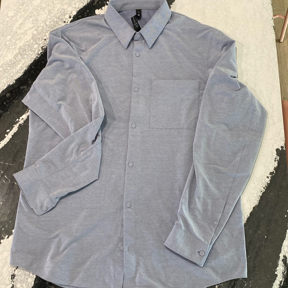 Lululemon commissioners button-up. light blue. XL